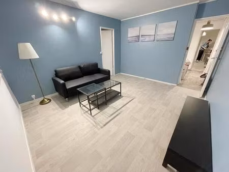 t3 / 54m² / ivry sur seine (rer c)