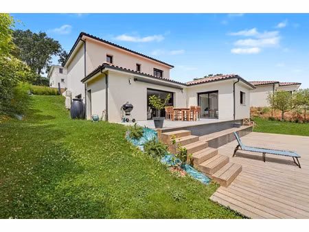 vente maison 5 pièces 160 m² castanet-tolosan (31320)