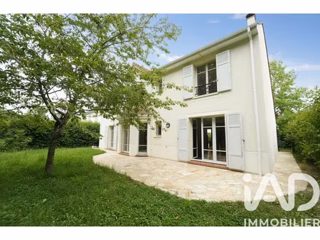 maison traditionnelle à cesson (77240)
