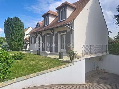 maison de 150 m² à le plessis-pate