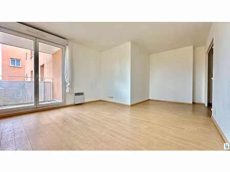 appartement 2 pièces + parking - le grand-quevilly