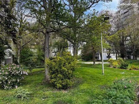 appartement deux pièces 46m2 dans le quartier recherché de la lévrière à créteil avec balc