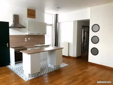 appartement t2 de 50 m2 castelanu centre
