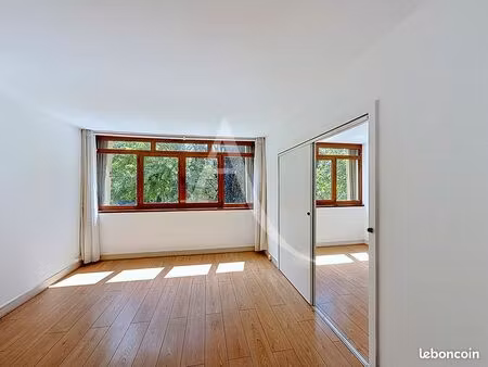 appartement 4 pièces 65 m²