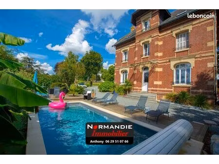 propriété 9 pièces 388 m²