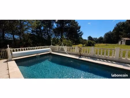 villa 5 pièces 144 m²