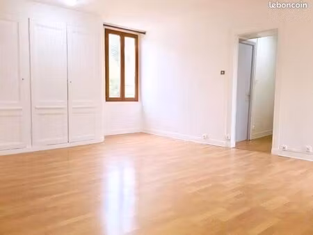 particulier loue grd studio/ t1 bis 33 m² à rouen - fac