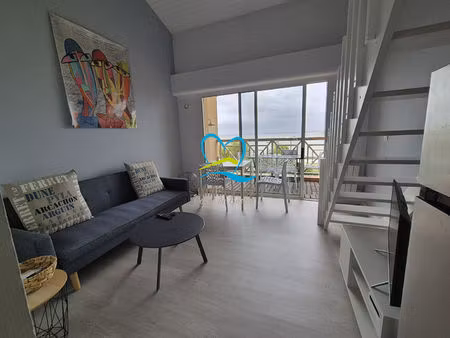appartement 2 pièce(s) 38 m2 face au bassin