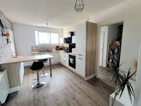a vendre appartement t2 bis brest lanredec dernier etage balcon terrasse ascenseur parking