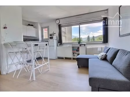 meylan – t2 meublé avec vue montagne  cave et parking