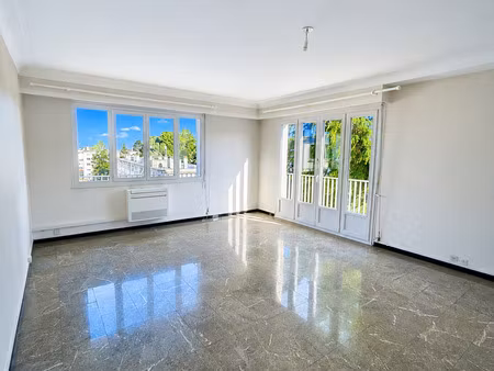 vente appartement 4 pièces à nantes pont du cens - petit port (44000) : à vendre 4 pièces 