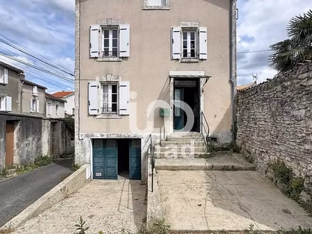 maison de ville à angoulême (16000)