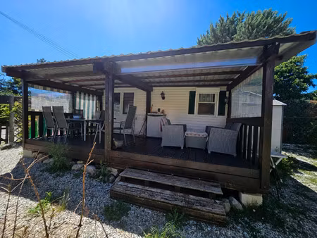 chalet meublé avec terrain privatif de 250 m² à proximité du lac de castillon