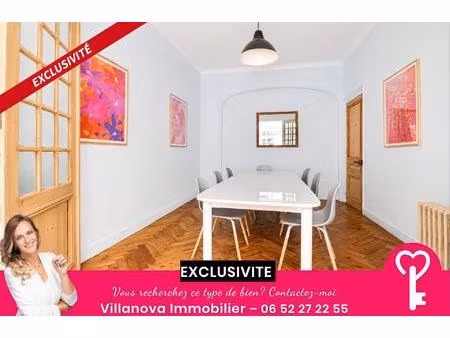 maison de caractère de 155 m² - 5 chambres - 3 salles de bain - cour extérieure - place de