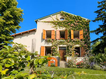 savigny maison familiale de caractère 180m2 avec vue panoram