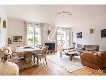 paris 2e - bachaumont - appartement - 2 pièces - 55 28m² carrez - 1 chambre - balcons