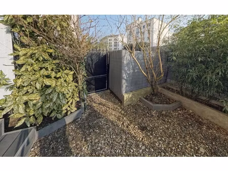 location appartement  m² t-2 à sèvres  1 395 €