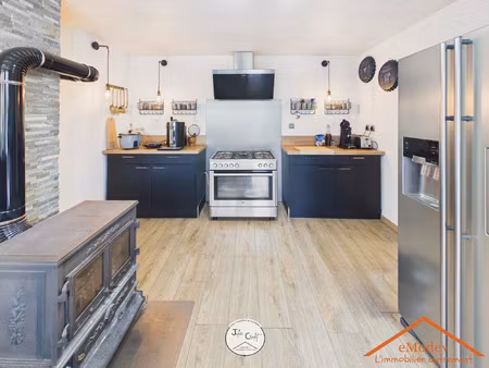 maison rénovée avec garage et 1 050 m² de terrain au calme