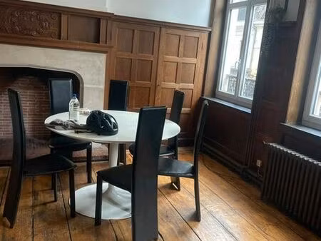 centre ville t3 de 65 m2 équipé de 2 salles de bain