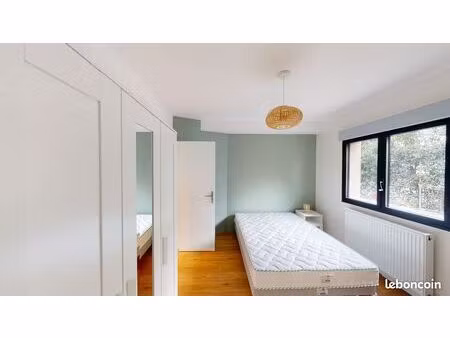 belle chambre meublée dans maison spacieuse - pessac campus