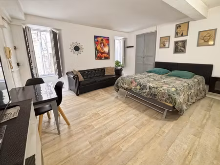 immeuble 3 pièces - 80 m²