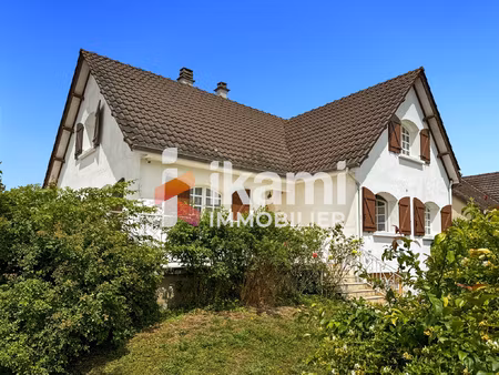 maison 8 pièces de 175 m2 à sens 89100