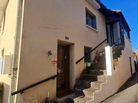 maison rénovée sur les hauteurs de decazeville  à moins de 1 km du centre ville. vendue me