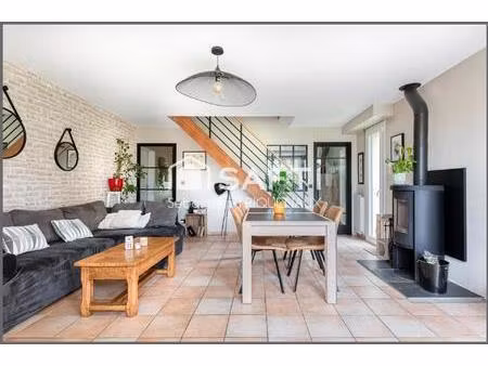 maison renovee montreuil juigne  4 chambres