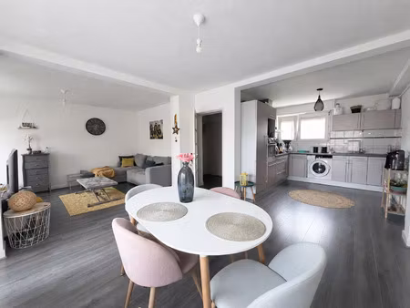 colmar ladhof appartement 3 pièces de 70 m2 avec balcon  g