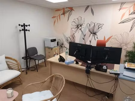 location bureau préaux 158 m²