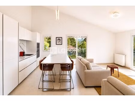 appartement valbonne 4 pièce(s) 84 m2