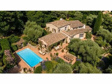 tourrettes-sur-loup — propriété exceptionnelle de 37.000 m² au cœur d’un olivier...
