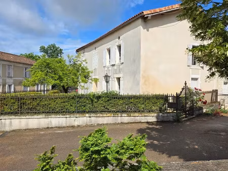 vente maison 7 pièces 148 m² à condéon (16360)  79 000 €
