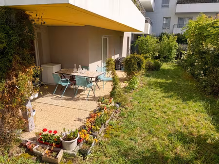 comme une maison: 4 pièces avec 141 m² de jardin – résidence récente