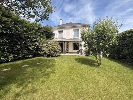 maison de luxe de 4 chambres en vente à chelles  île-de-france