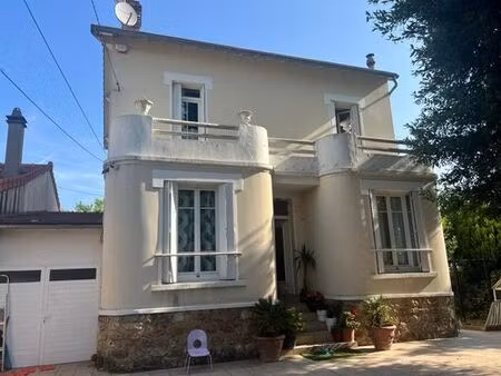 maison de 6 pièces de luxe en vente à villeneuve-le-roi  île-de-france