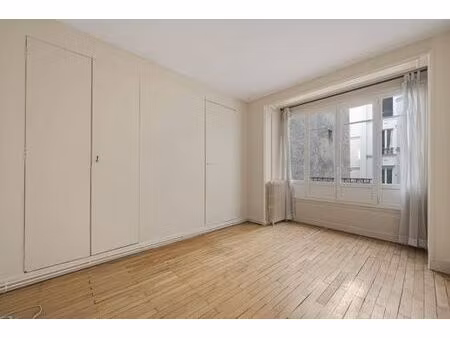 appartement de luxe de 2 chambres en vente à motte-picquet  commerce  necker  france