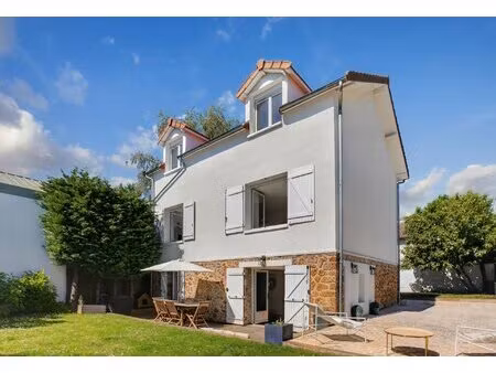 5 avenue germaine louise  vaucresson  île-de-france  france with id 2887020151
