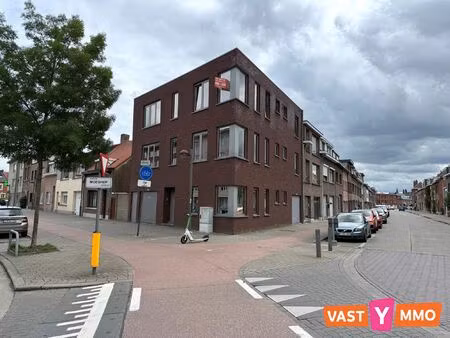 appartement te huur in merksem met 2 slaapkamers