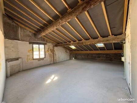 plateau à aménager – immeuble et copro entièrement rénové à neuf – centre ville nîmes – fo