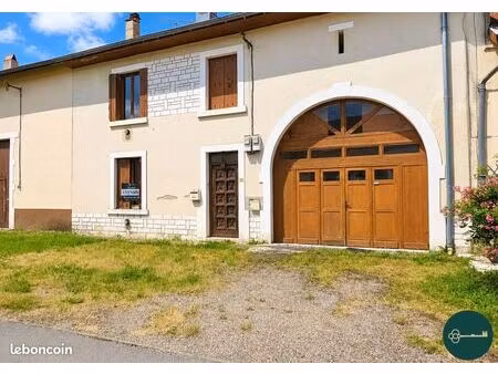 maison 8 pièces 260 m²