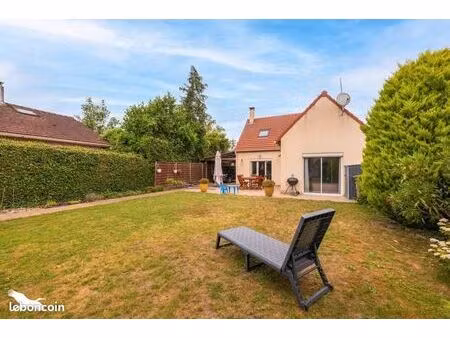 pavillon 7 pièces 120 m²