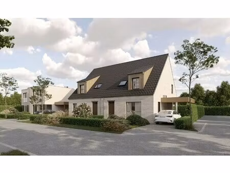 prachtige landelijke halfopen bebouwing in een groene omgeving nabij het kanaal plassendal