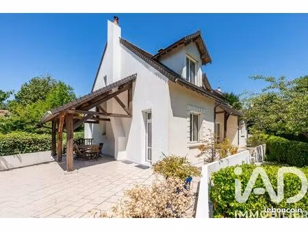 maison 8 pièces 177 m²