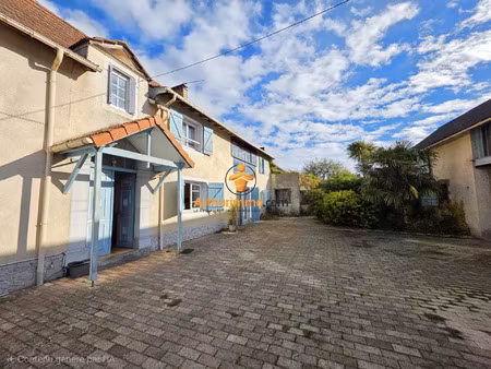 vente maison 6 pièces 215 m2 à bordères-sur-l'échez