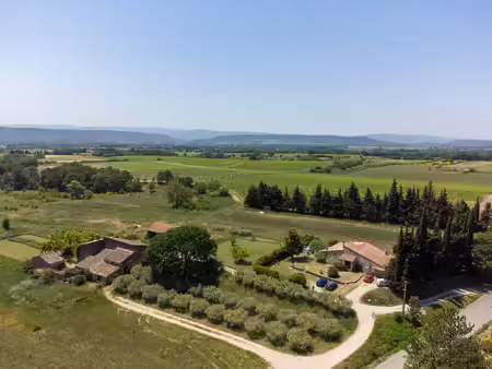 maison cucuron - 6 chambres - 550m²