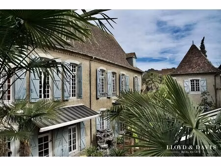 maison de luxe à vendre à orthez : 575 000 € | 471m²