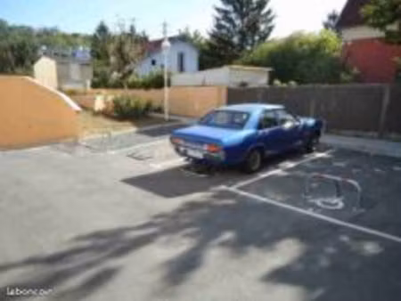 place de parking extérieure dans copropriété