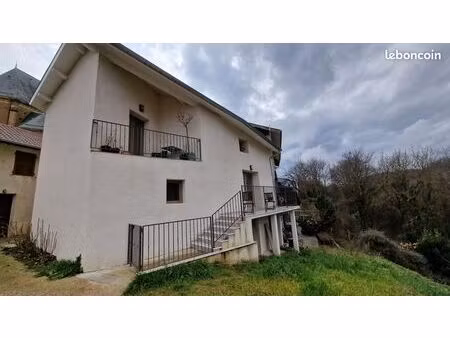 tres belle maison de village