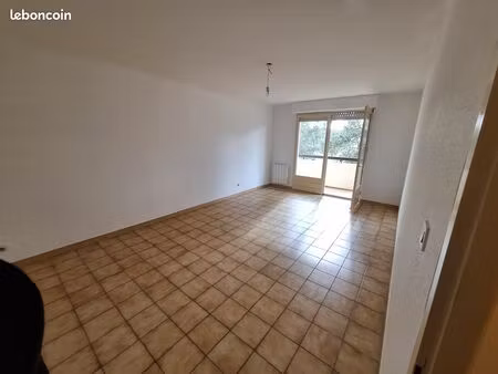 appartement 2 pièces 50 m2 + terrasse 10 m2